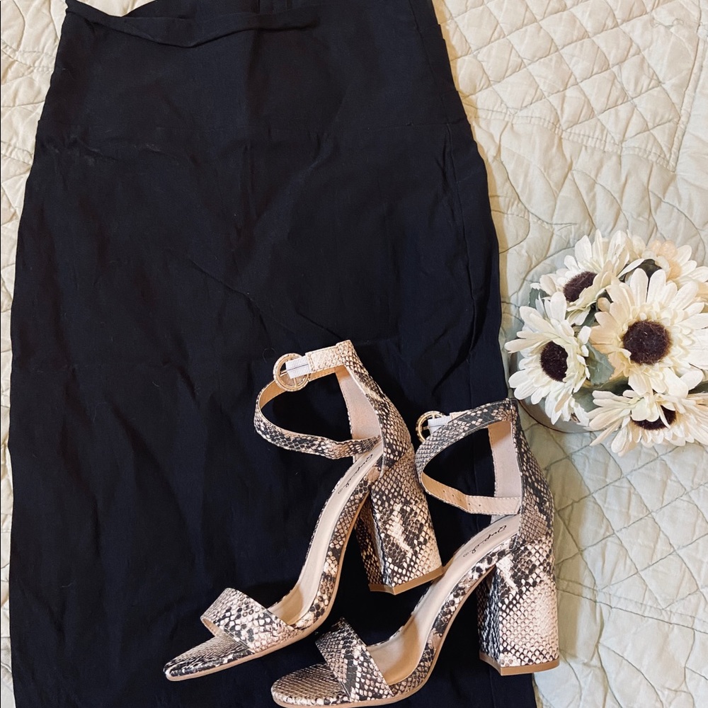 Pencil skirt